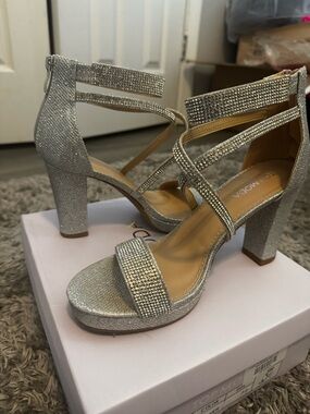 TOP Moda Silver Sparkle Rhinestone Block Heel Sandals